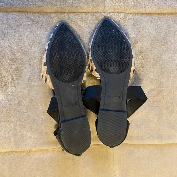 Cheetah Pattern Flats - Picture 3 of 4